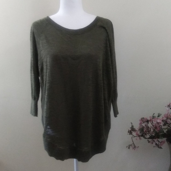 Express Criss Cross Sweater shirt Size Small - Picture 3 of 8